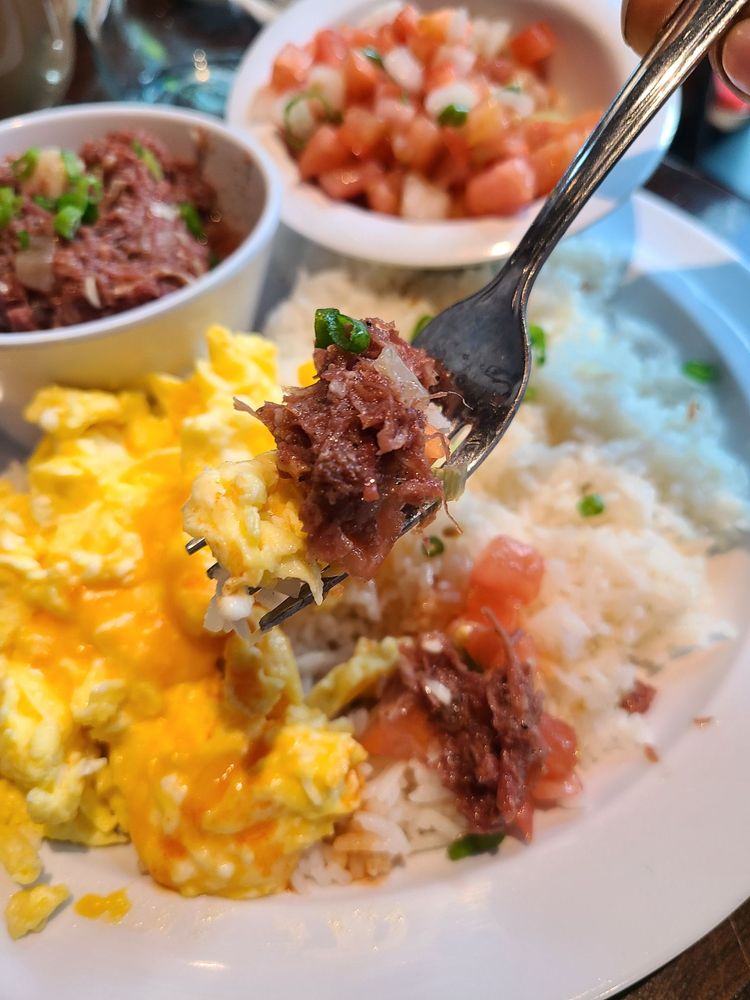 LUDI’S RESTAURANT & LOUNGE 99 Photos & 38 Reviews 120 Stewart St