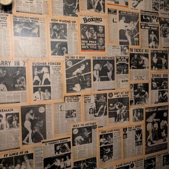 The Field - Sports Bars Near Me - Los Angeles, California