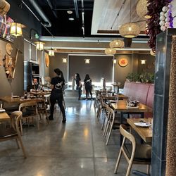 Nana's Dim Sum & Dumplings - Interior