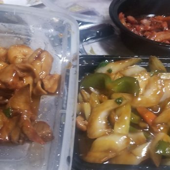 Wong's Kitchen - Mixed meat chop suey.. more like bell peppers and bok choy - Cantonese Near Me - Arleta, California Wong's Kitchen - Mixed meat chop suey.. more like bell peppers and bok choy - Cantonese Near Me - Arleta, California