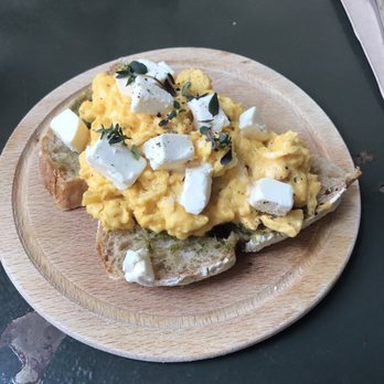 Cuma - Scrambled eggs with goat cheese - Cafes Near Me - Istanbul, 34