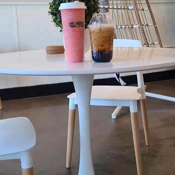 Moge Tee - Strawberry tea - Bubble Tea Near Me - College Park, Maryland