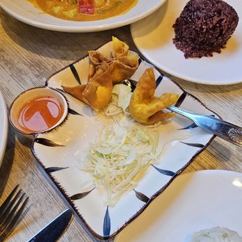Eem Boone - Crab Rangoon - Asian Fusion Near Me - Boone, North Carolina