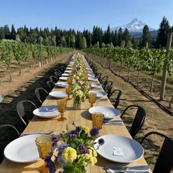 Apple Core Farm & Cut Flowers - Grateful Winery