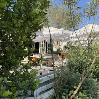 Beethoven Market - Beautiful patio - Italian Near Me - Los Angeles, California Beethoven Market - Beautiful patio - Italian Near Me - Los Angeles, California