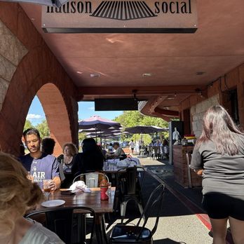 Hudson Social - New American Near Me - Dobbs Ferry, New York