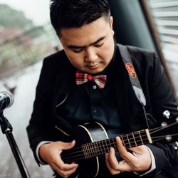 Ukulenny - Performing at a Wedding at Thomas Fogarty Winery, Woodside, CA