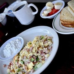 Pop's Cafe - Sunrise scramble