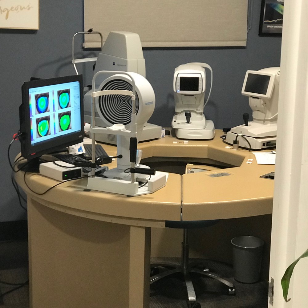 Warren Optometric Clinic - Her cool exam area! - Optometrists Near Me - Warren, Michigan Warren Optometric Clinic - Her cool exam area! - Optometrists Near Me - Warren, Michigan