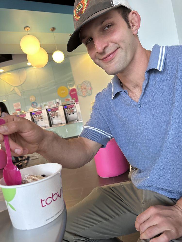 TCBY Baxter Village Logo