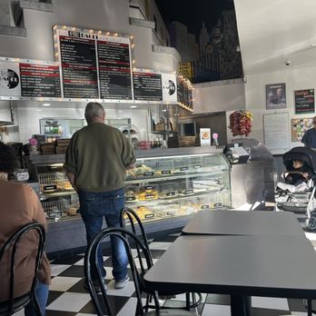 42nd Street Bagel Cafe - Fun interior - Bagels Near Me - Claremont, California 42nd Street Bagel Cafe - Fun interior - Bagels Near Me - Claremont, California