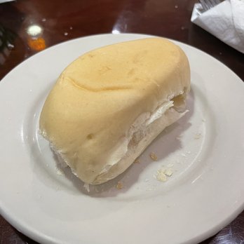 Molina's Ranch Restaurant - Cuban rolls (complimentary) - Cuban Near Me - Hialeah, Florida