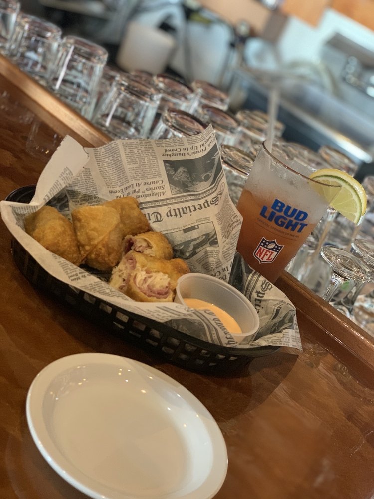 HONEY BADGER BAR & GRILL 24 Photos & 28 Reviews Bars 877 Main St, Oxford, ME Restaurant