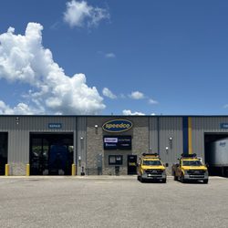 Speedco Truck Lube and Tires