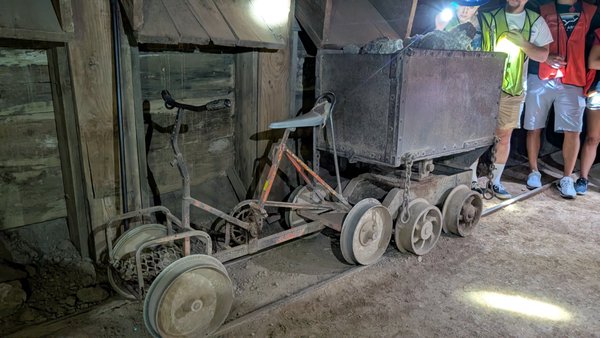 Queen Mine Tour by null