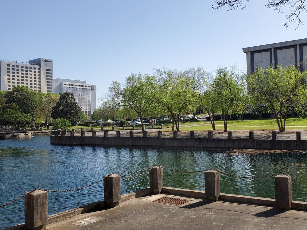 Marshall Park Logo