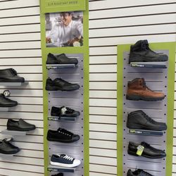 Saf-Gard - Slip resistant safety shoes and boots