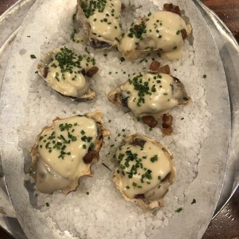 Beardslee Public House - Guyere Warmed Oysters - Breweries Near Me - Bothell, Washington