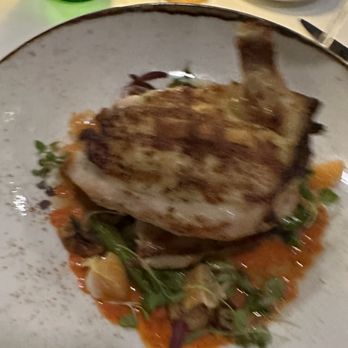 Grapefruit Basil Restaurant - Chicken with asparagus instead of risotto. - New American Near Me - Indian Wells, California
