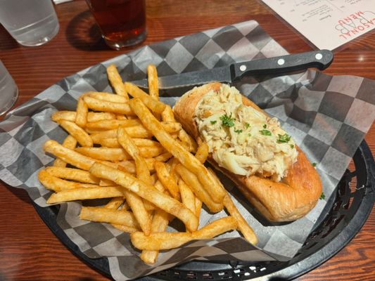 Catalyst Seafood Restaurant & Lounge by null