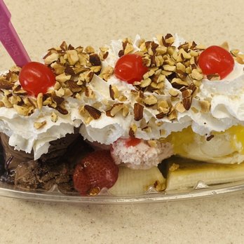 Baskin-Robbins - Oh yeah! Chocolate, strawberry and pineapple - Ice Cream & Frozen Yogurt Near Me - Los Lunas, New Mexico