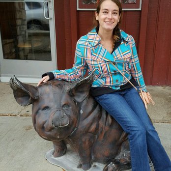 Casey's BBQ & Smokehouse - Pig pile! - Barbeque Near Me - Egg Harbor, Wisconsin Casey's BBQ & Smokehouse - Pig pile! - Barbeque Near Me - Egg Harbor, Wisconsin