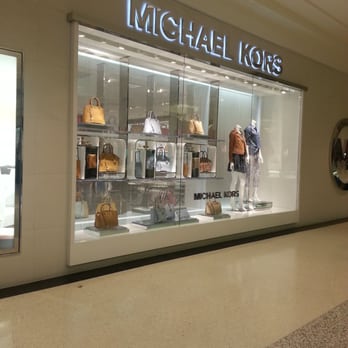 Michael Kors - Women's Clothing Near Me - Mill Basin, New York