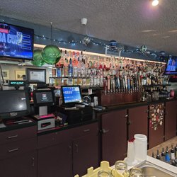 Coasters Brew Pub - Full Bar
