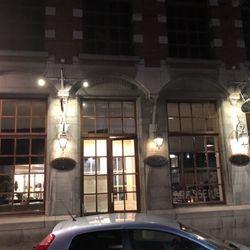 Brasserie Oscar - Entrance