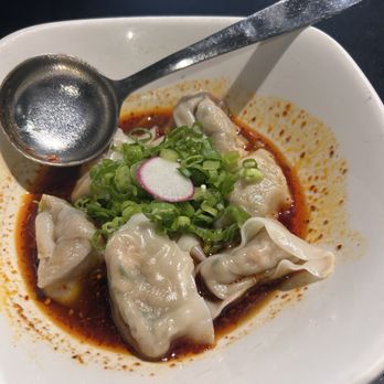 Din Tai Fung - Chicken Spicy Wontons (8 each) - Taiwanese Near Me - Seattle, Washington