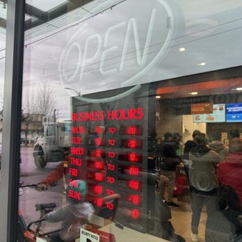 Mary Brown's - Blinky business hours~ (November 2025) - Chicken Shop Near Me - Vancouver, British Columbia