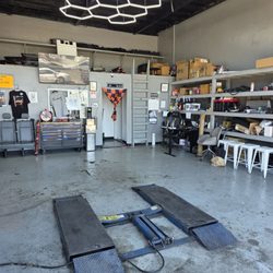 CoGarage - Very clean shop stocked with all the tools that you'll need to do the job.