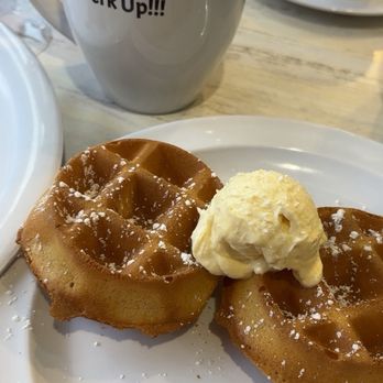 Lincoln Square Pancake House - Mini waffles - Breakfast & Brunch Near Me - Indianapolis, Indiana