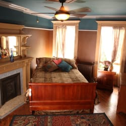 Sankofa Aban Bed and Breakfast - Havana Brown
