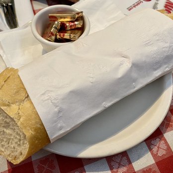 O' Sole Mio Restaurant - Complimentary warm bread & butter - Pizza Near Me - Millbrae, California