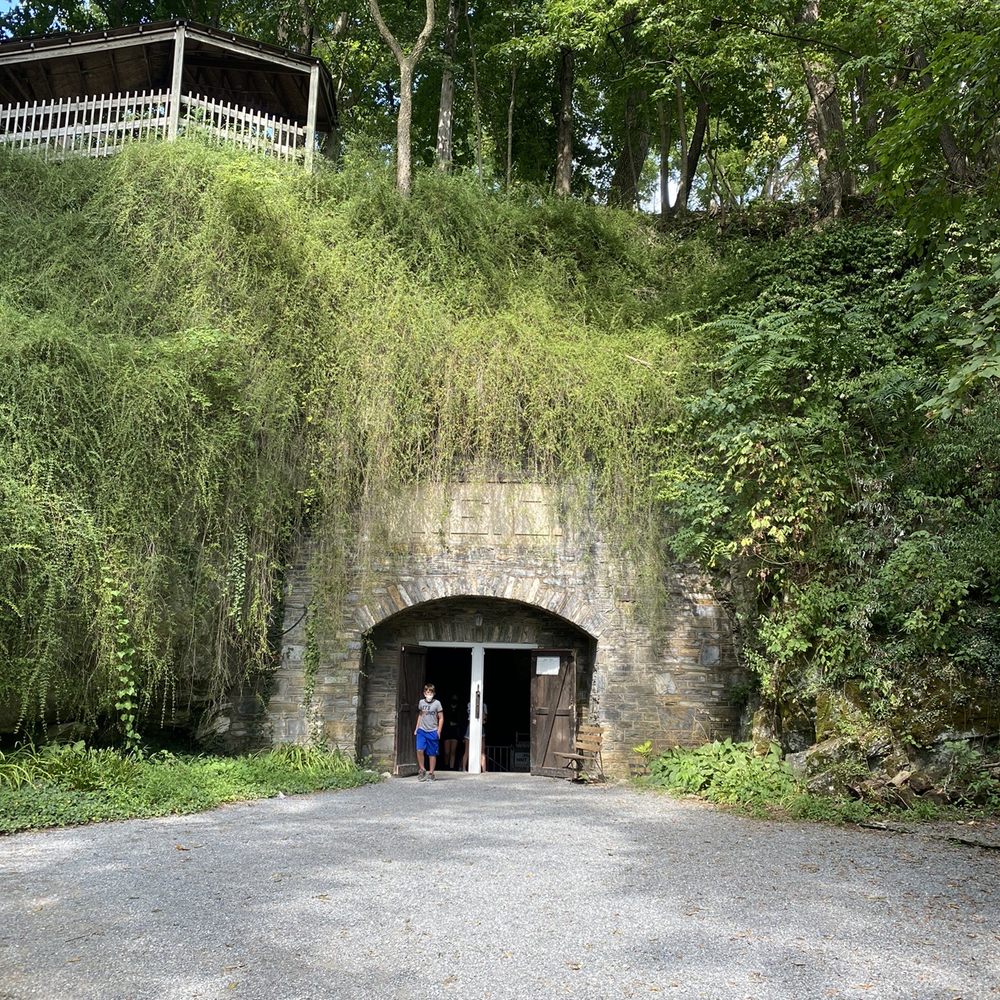 Echo Dell Indian Echo Caverns - Landmarks & Historical Buildings Near Me - Hummelstown, Pennsylvania Echo Dell Indian Echo Caverns - Landmarks & Historical Buildings Near Me - Hummelstown, Pennsylvania