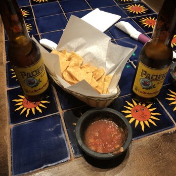 Pepitos - Chips & Salsa - Mexican Near Me - Riverside, California