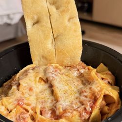 Pronto Pasta - Pork Sugo pasta