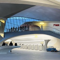 Fly-By Bagels - TWA Hotel