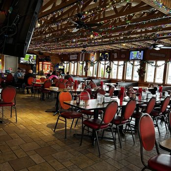 Cemenos Pizza - Waitress can't split the bill because they are too busy. This place simply sucks! Are you serious? - Pizza Near Me - Joliet, Illinois Cemenos Pizza - Waitress can't split the bill because they are too busy. This place simply sucks! Are you serious? - Pizza Near Me - Joliet, Illinois