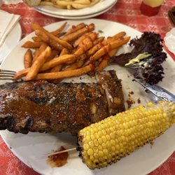 John Farmer - Spare ribs  Süsskartoffel Pommes  Pommes  Maiskolben