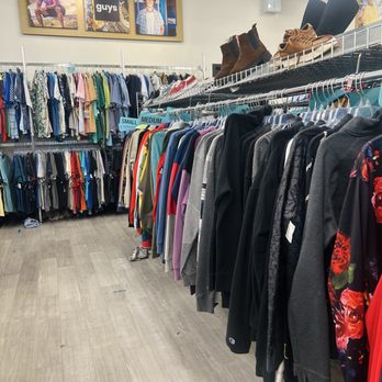Plato's Closet - Clothing rack - Men's Clothing Near Me - Warwick, Rhode Island