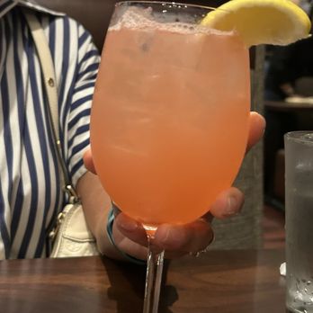 Joe’s on Newbury - Strawberry spritz w gin - American Near Me - Boston, Massachusetts Joe’s on Newbury - Strawberry spritz w gin - American Near Me - Boston, Massachusetts