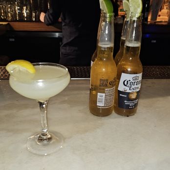 Bar Lis - Lounges Near Me - Los Angeles, California