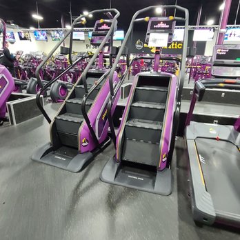 Planet Fitness - One of 4 nearly new stair machines. Two are currently broken. - Gyms Near Me - Des Moines, Iowa Planet Fitness - One of 4 nearly new stair machines. Two are currently broken. - Gyms Near Me - Des Moines, Iowa