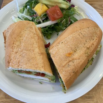 Cafe Dulce - Pesto chicken sandwich - Coffee & Tea Near Me - Los Angeles, California