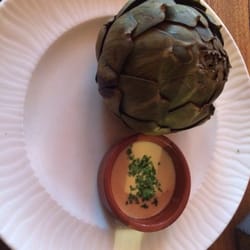 Valentin - Artichoke with a creamy mustard sauce.