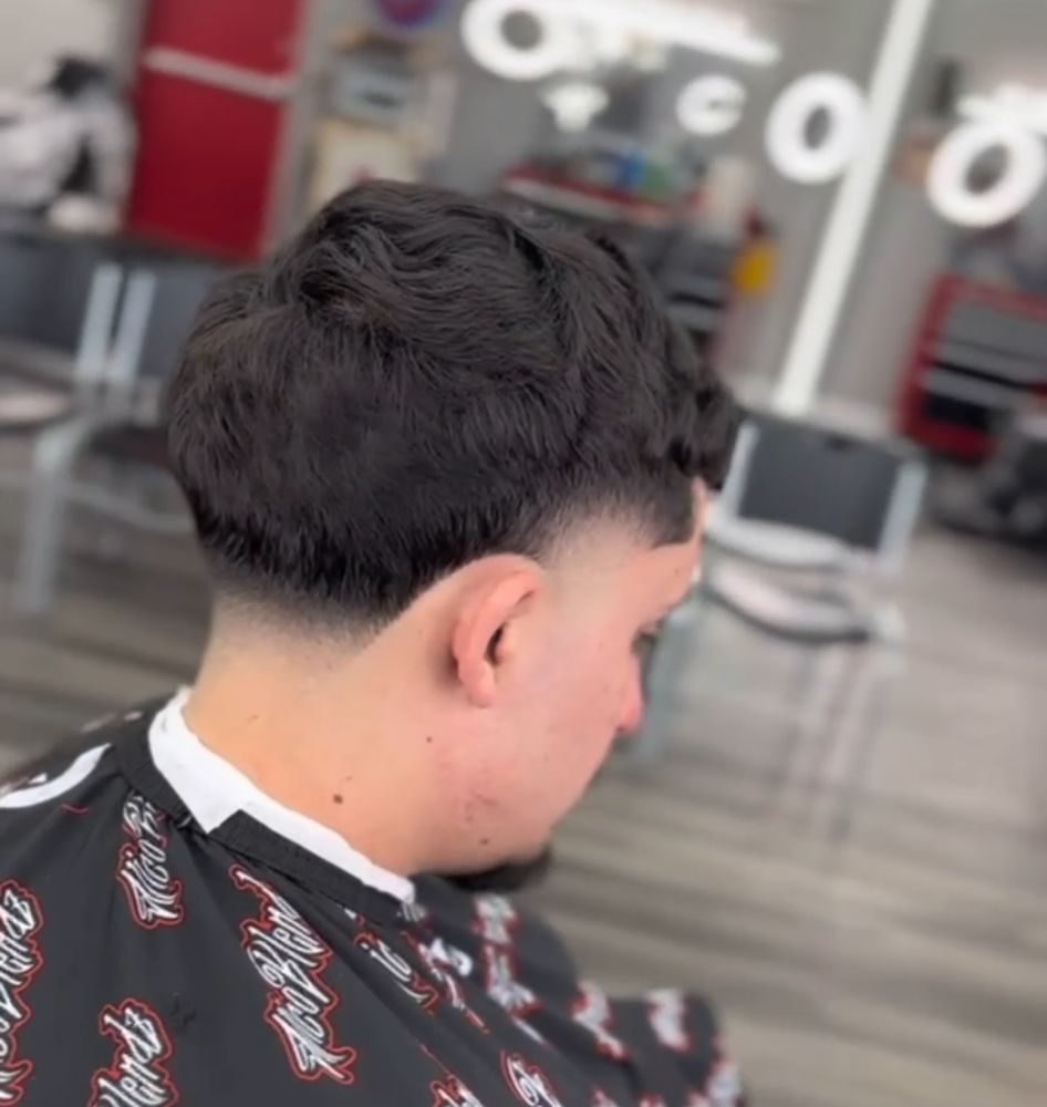 PIT STOP BARBER SHOP Updated July 2024 32 Photos 4104 East