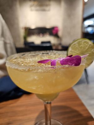 Klassics Kitchen + Cocktails by null