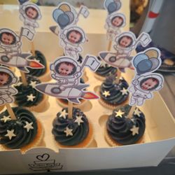 Cakes by Iz - Cupcakes